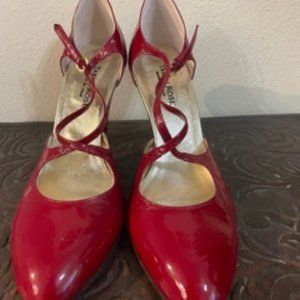 TARYN RED HEELS 8.5